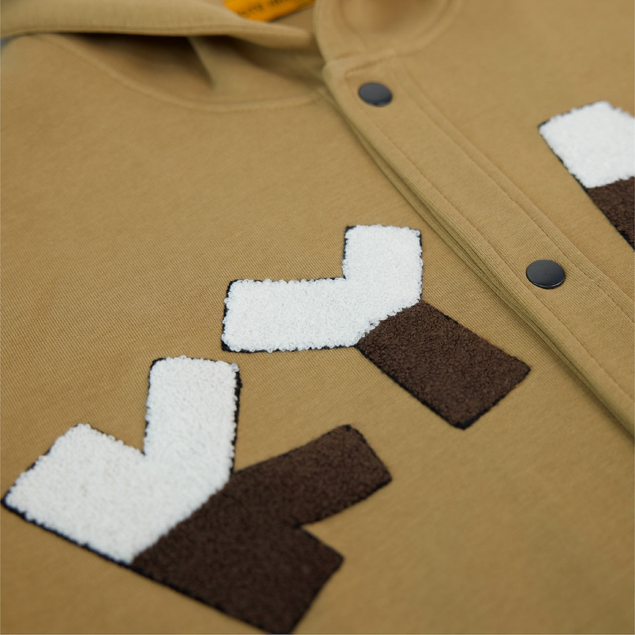 KEYNOTE | Patch Logo Jacket Brown