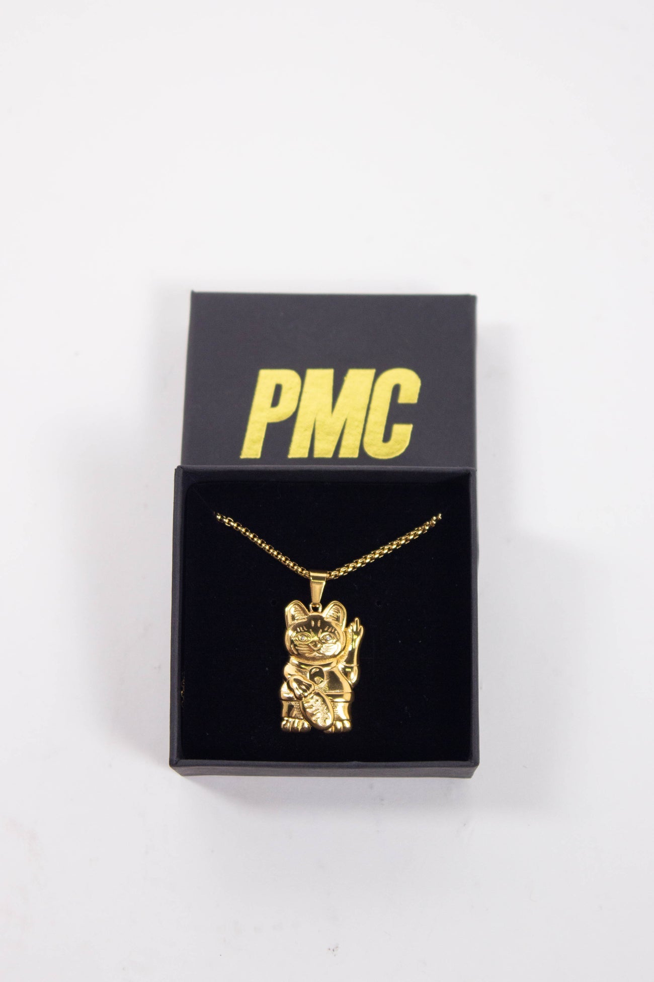 Lucky Cat Necklace Gold