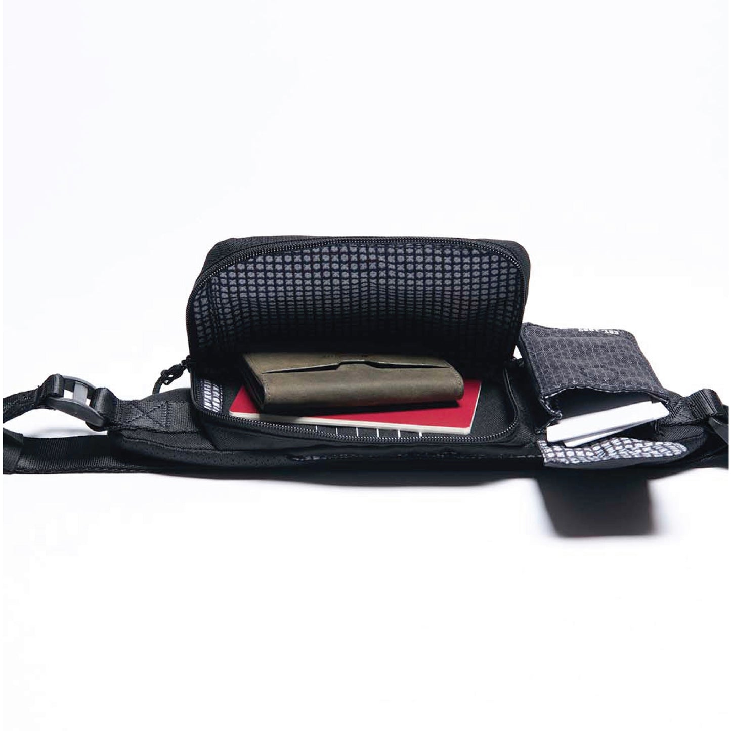 Marshall | Underground Belt Bag in Black/White